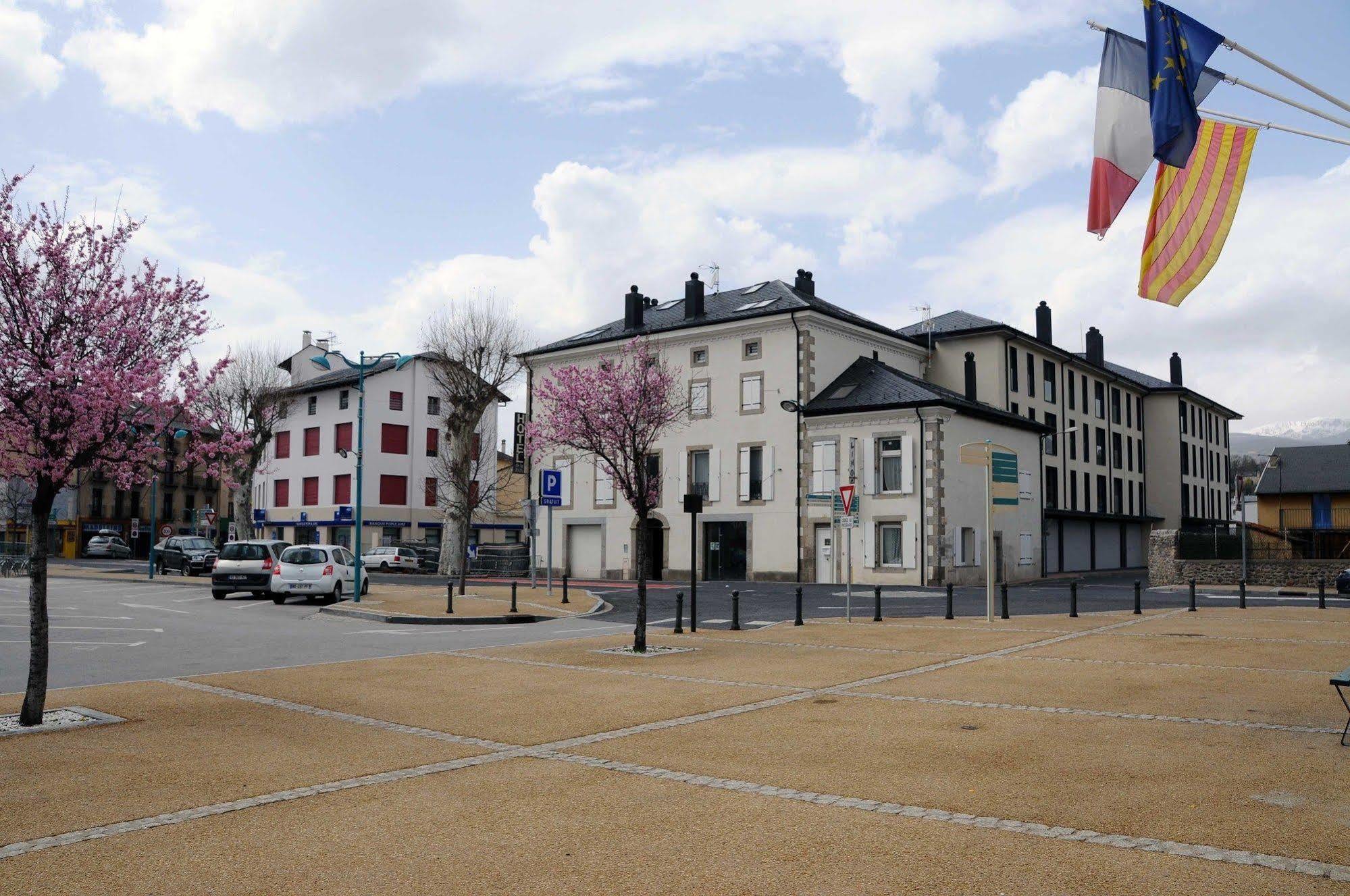 Appartements & Spa Cerdanya บูร์ก-มาดาม ภายนอก รูปภาพ